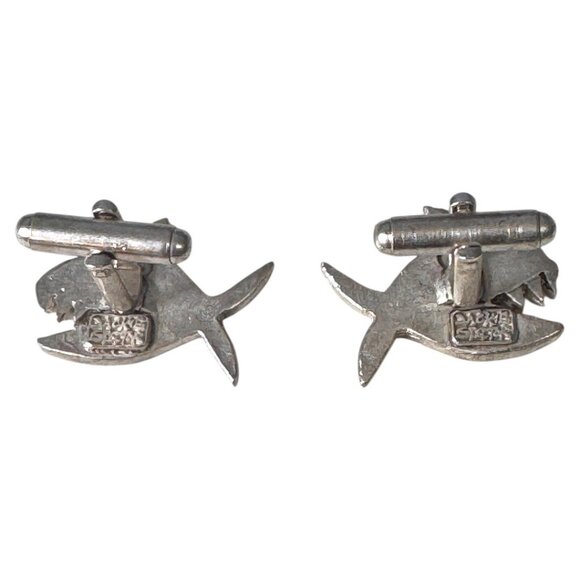 Jackie Spector Pewter Shark cufflinks pair silver - Picture 3 of 4